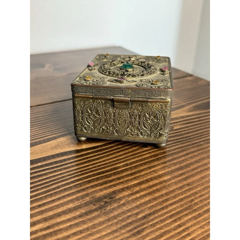 Antique E & J B Empire Art Gold Jeweled Vanity Box Ornate‎ Brass Broken